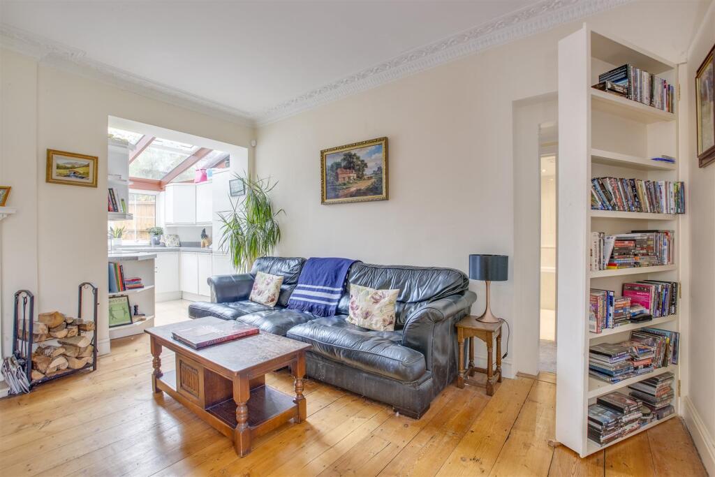 Flat 3 Totteridge House, Totteridge Lane, HP13 7LR