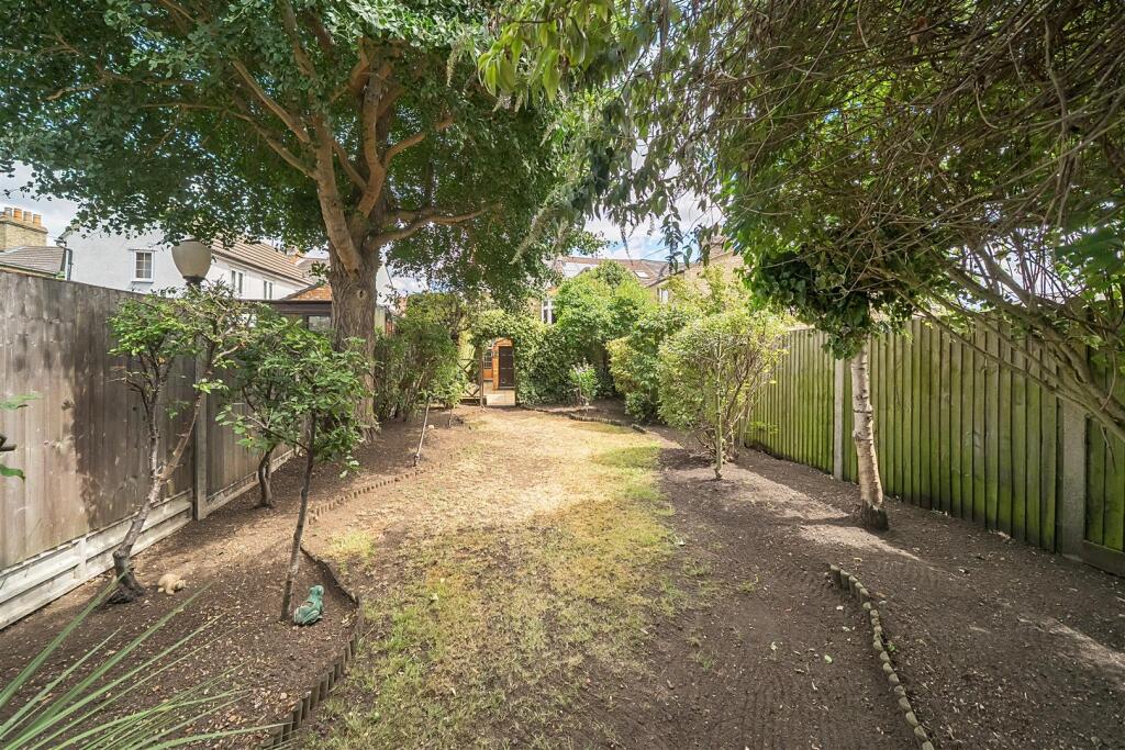 garden h.jpg