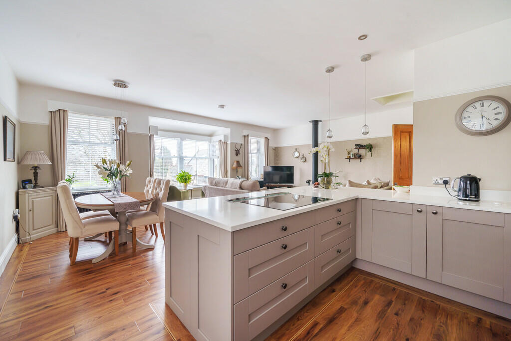 Open Plan Living/...
