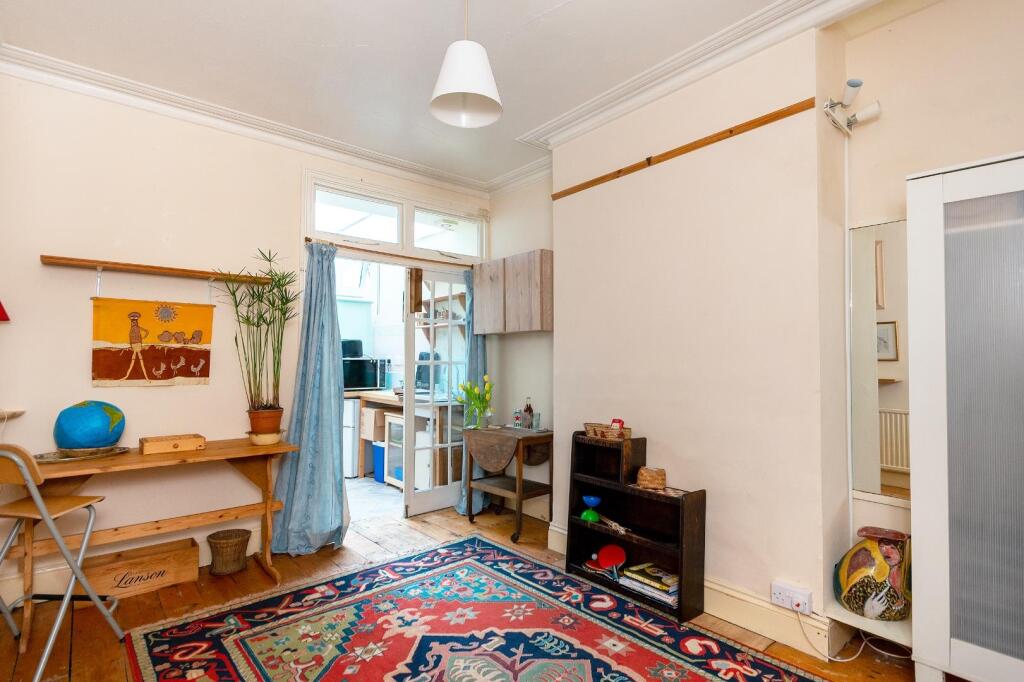 1S1R5SE - Reception C.jpg