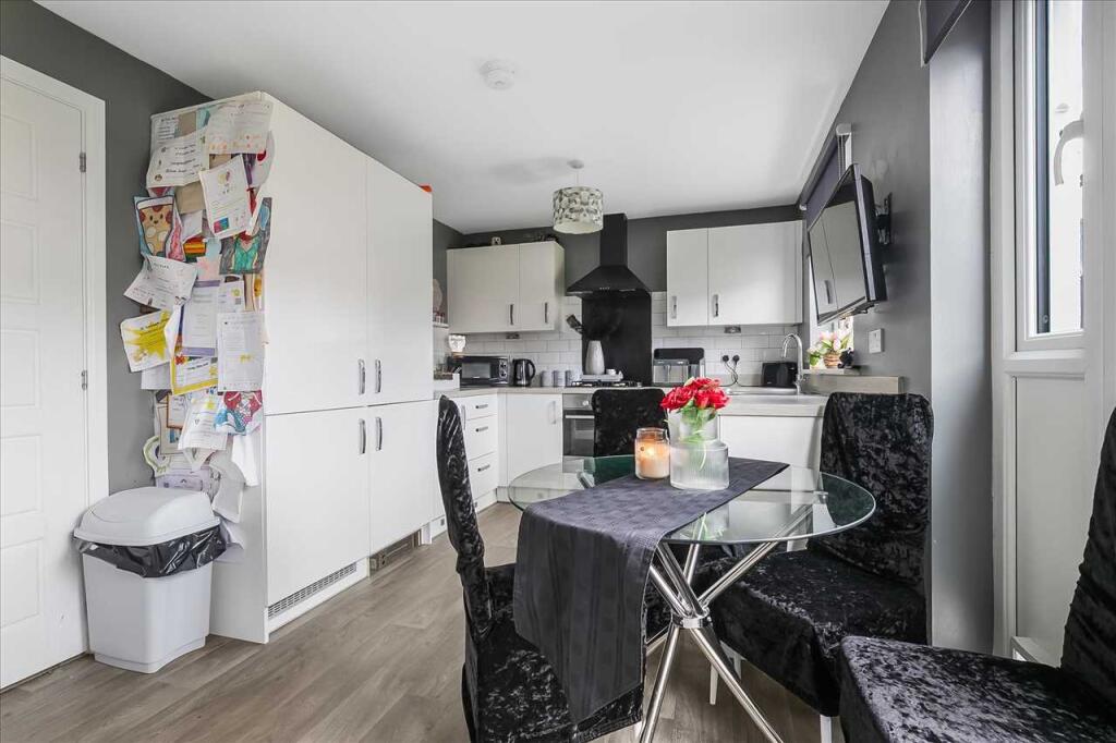 Kitchen Dining (3)