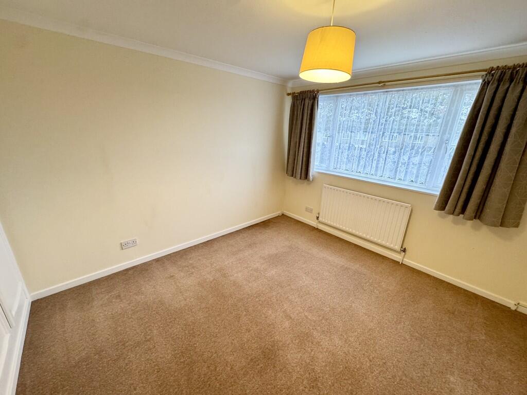 13 Strudwicks Fie...