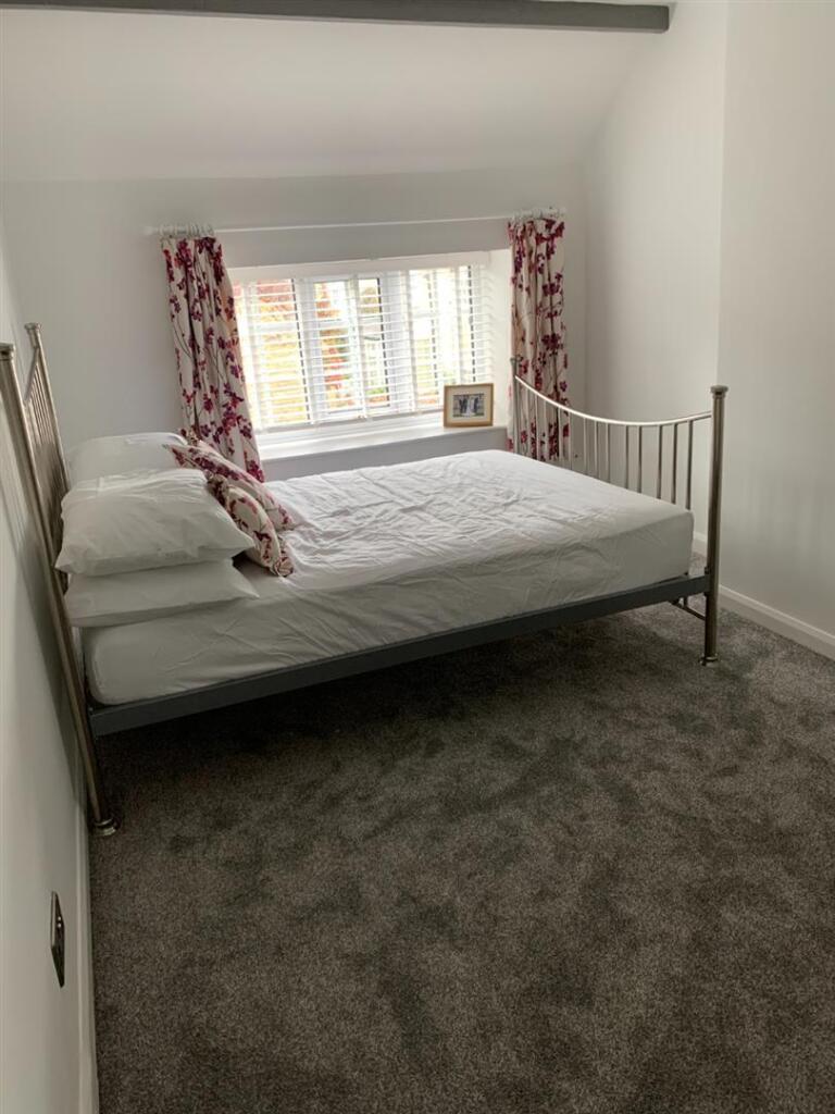 Bed.JPG