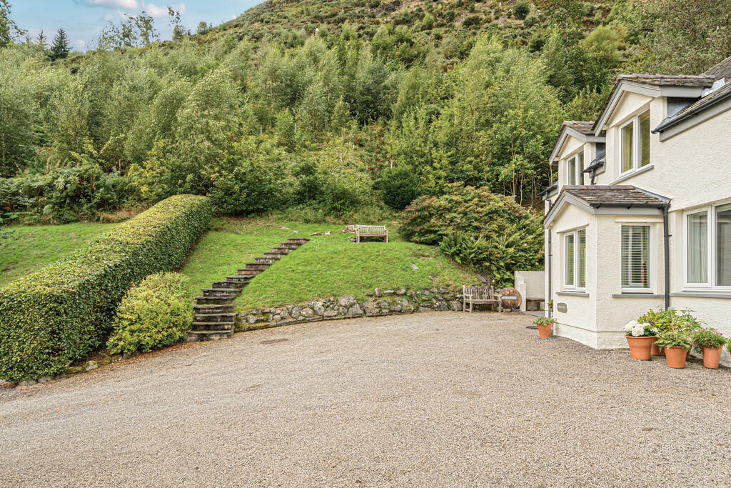 Parking &amp; Gar...