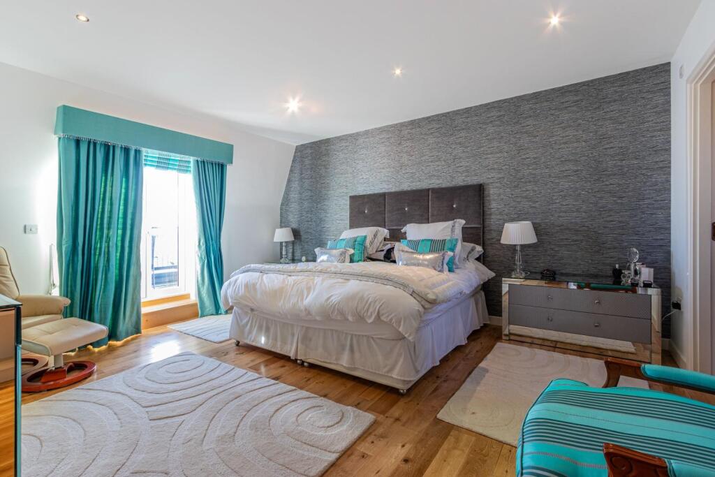 Bridgeman Road 14-16.jpg