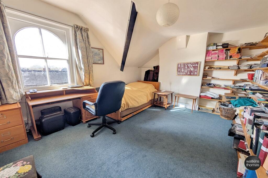bed 4