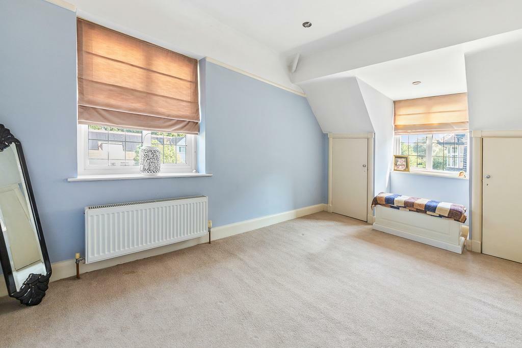 89 Shelvers Way -13.jpg