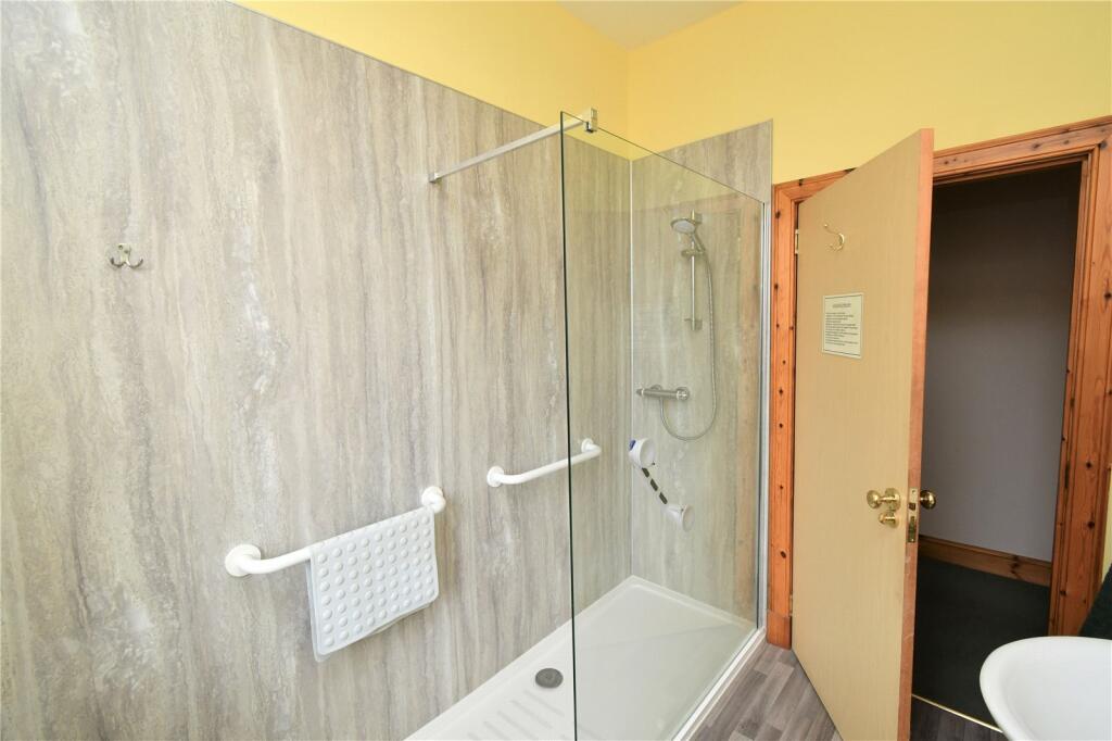 Family Shower Room