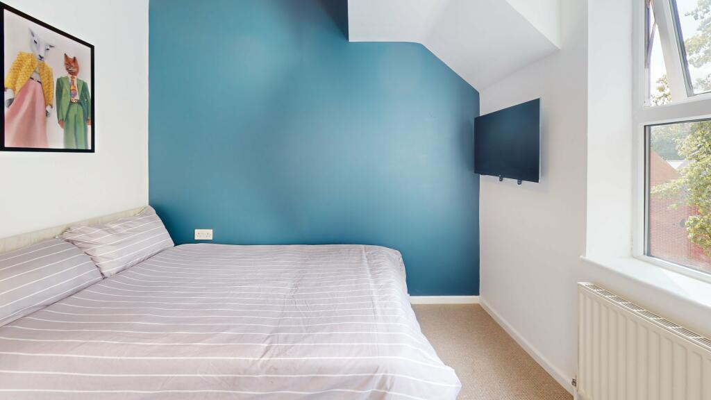 43-Lenton-Blvd-Bedro