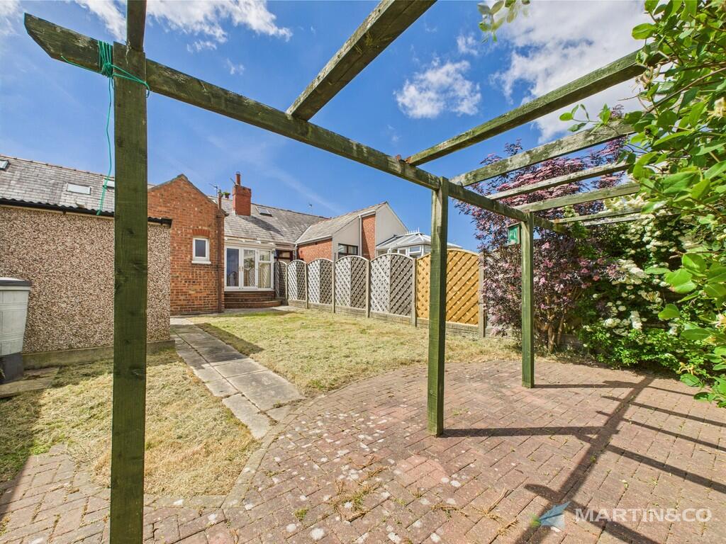 CAM02318G0-PR0461...