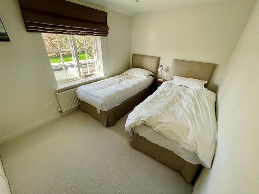 bedroom two.jpg