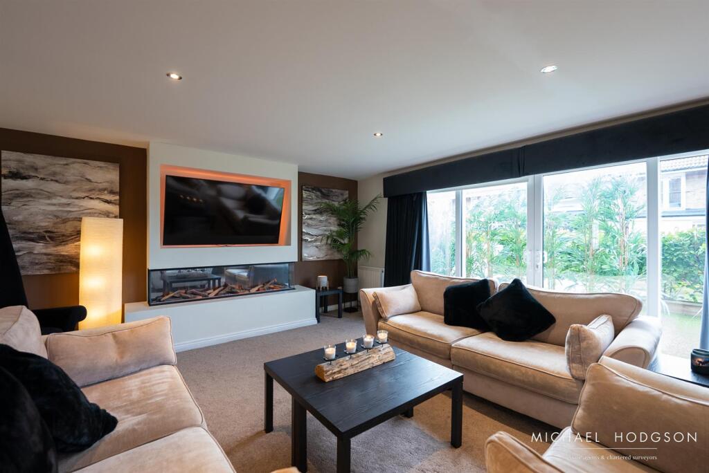 6, Normanby Court-13.jpg