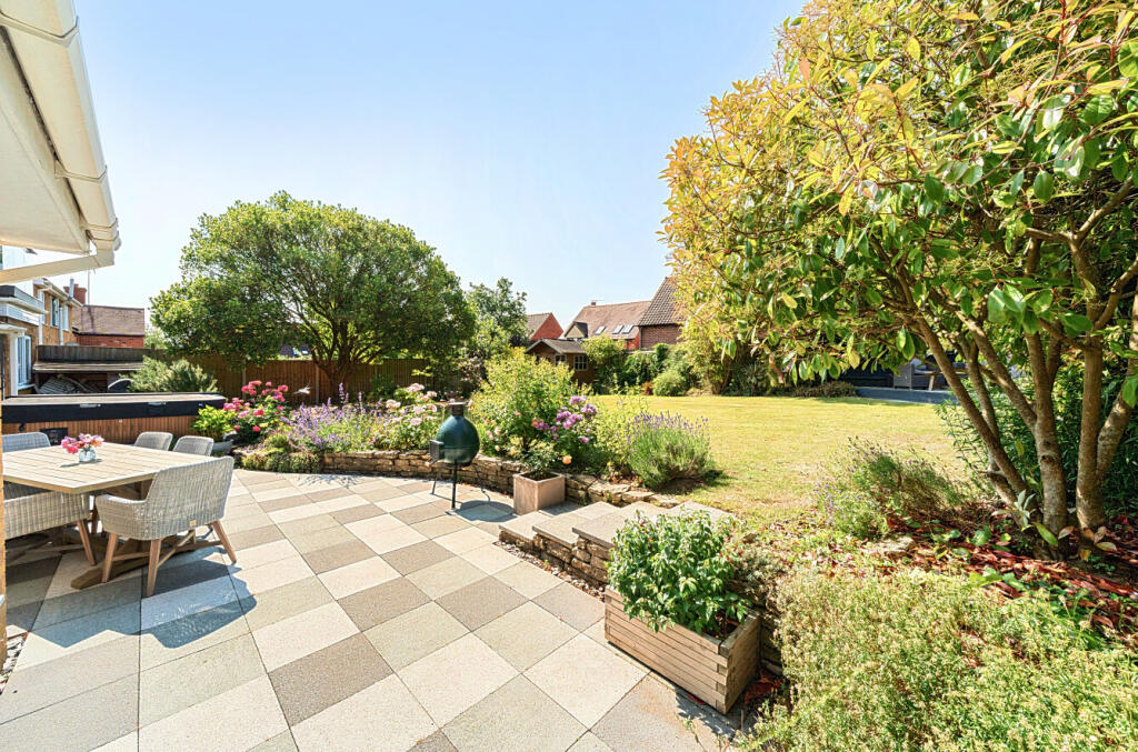 1306486-7-684971f...