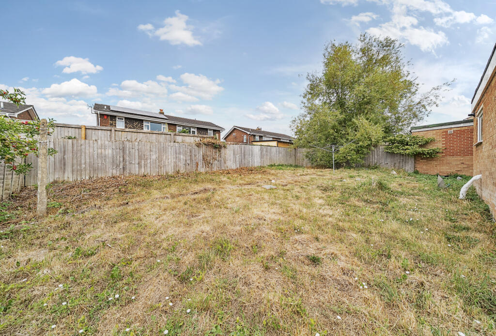 1321192-3-688229d...