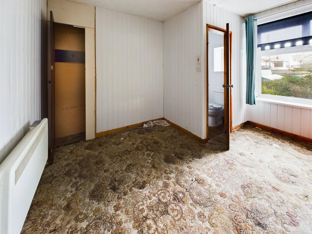 CAM03974G0-PR0101...