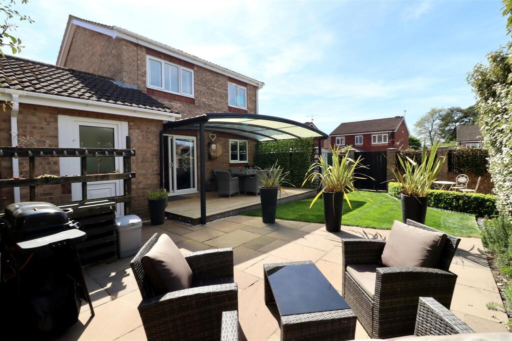 Meadow Drive Garden.jpg