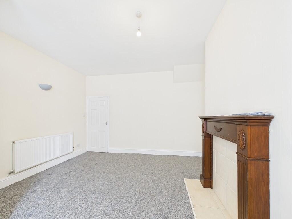 CAM01835G0-PR0316...