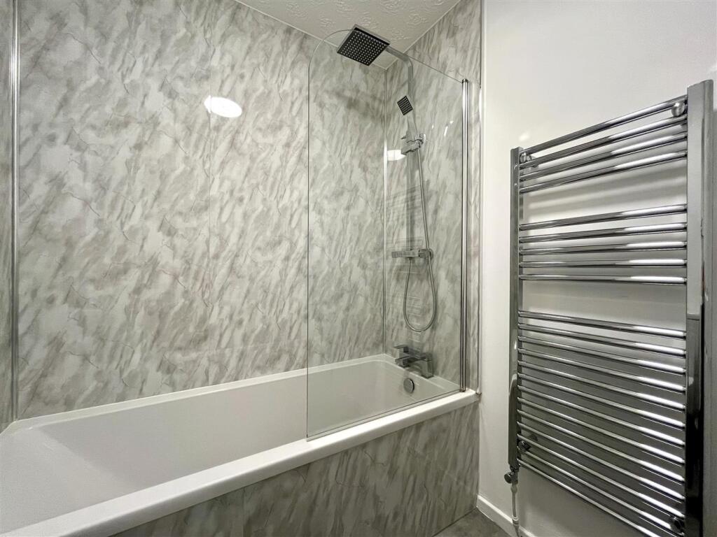 Bathroom Aspect 2