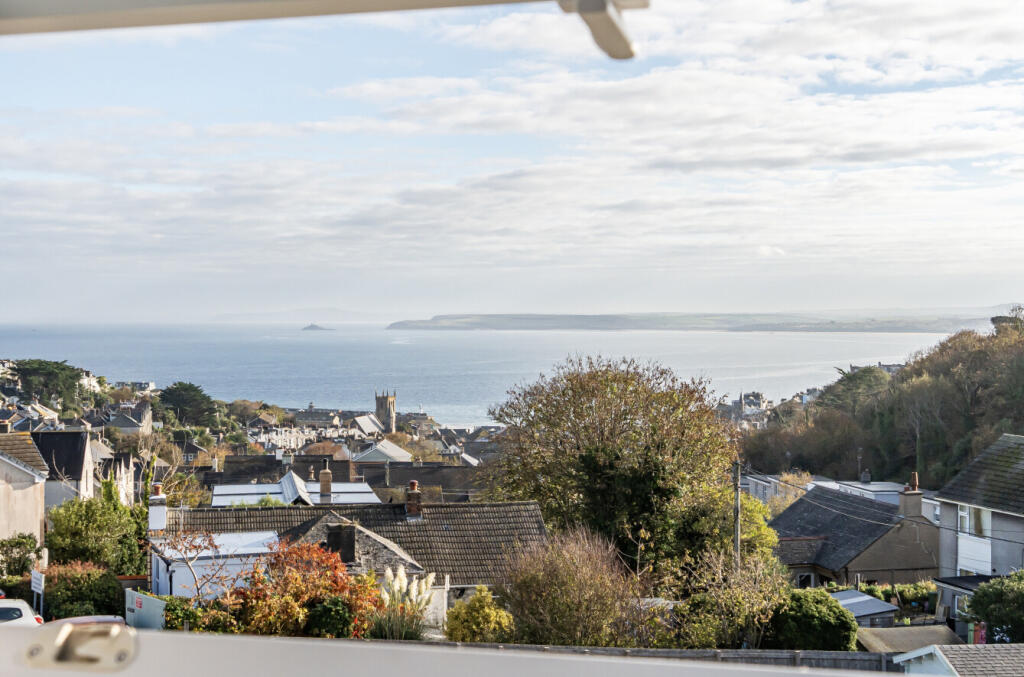 1370329-19-68f62b...