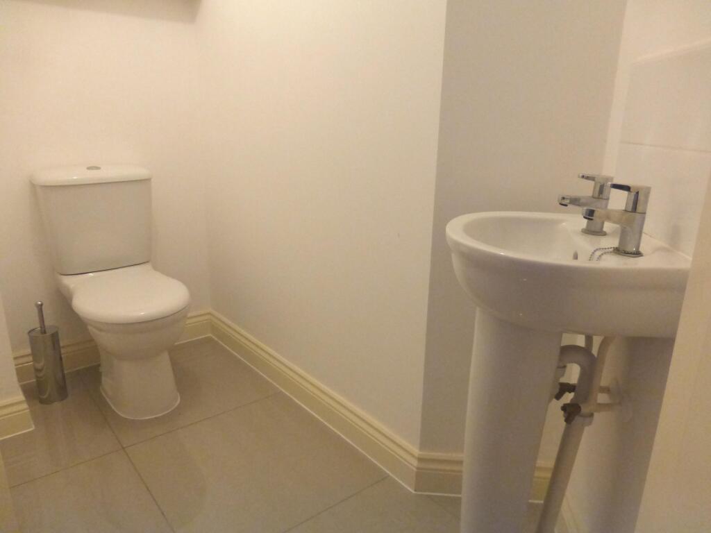 Cloakroom/wc