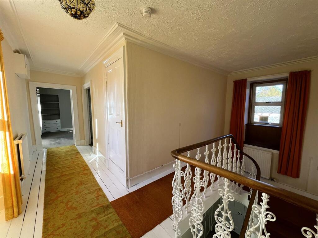 STAIRCASE AND LANDING