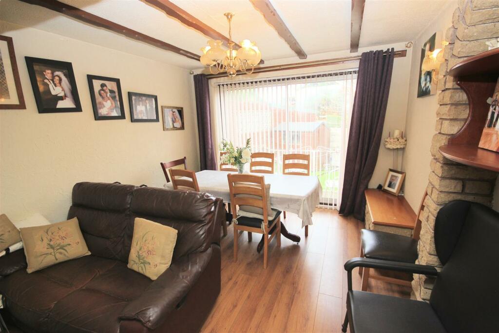 dining room.JPG