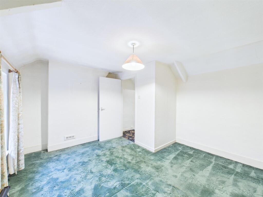 8 - 2 bedroom terrace.jpg