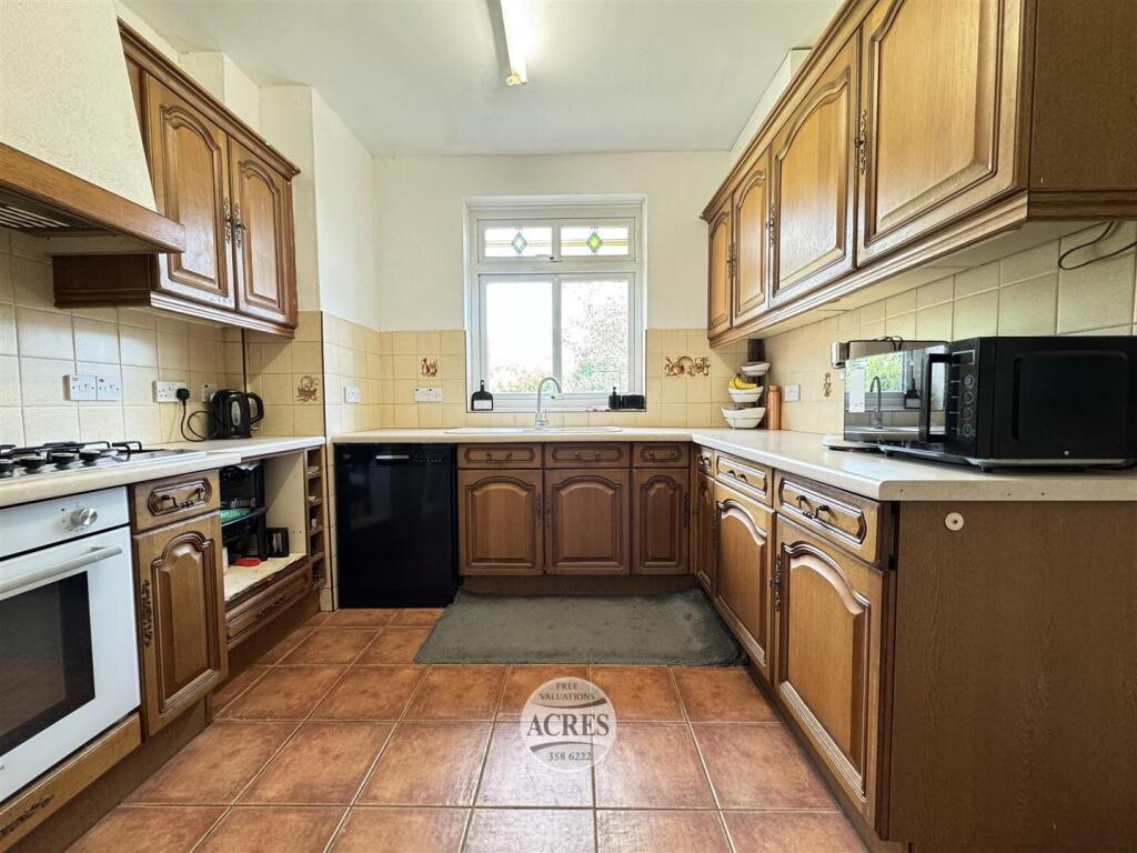 IMG_3872 (Large).jpg