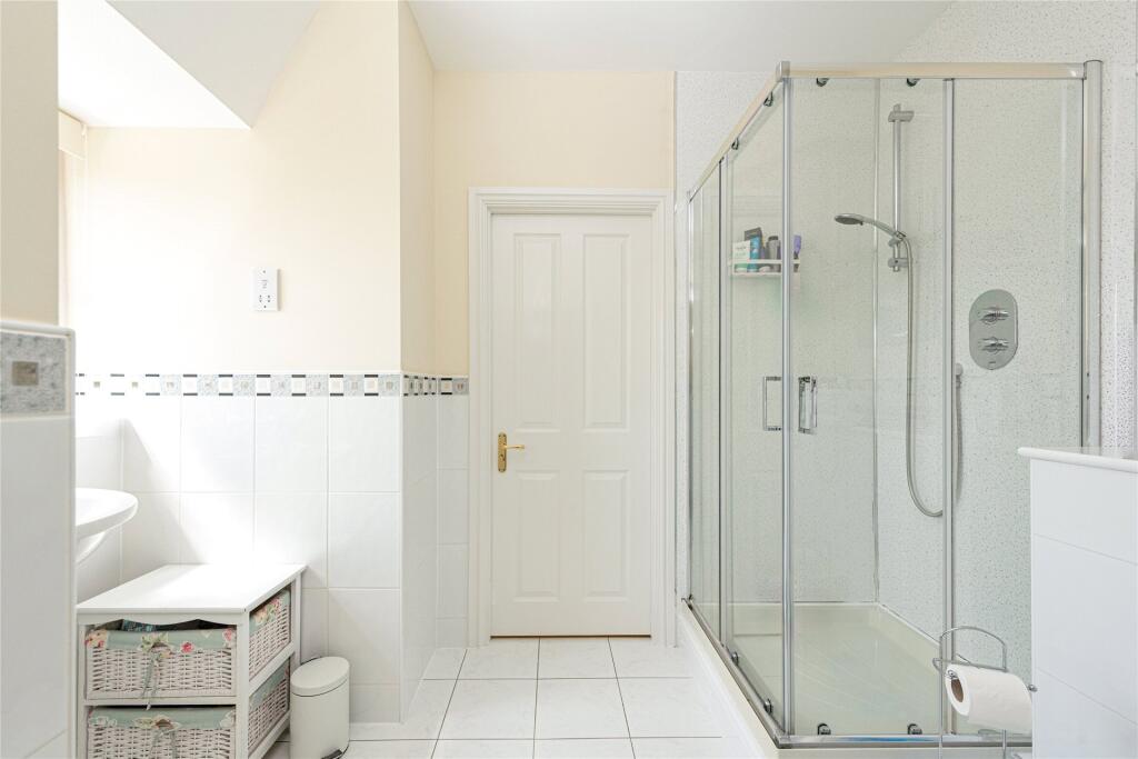 2nd Flr Shower Rm