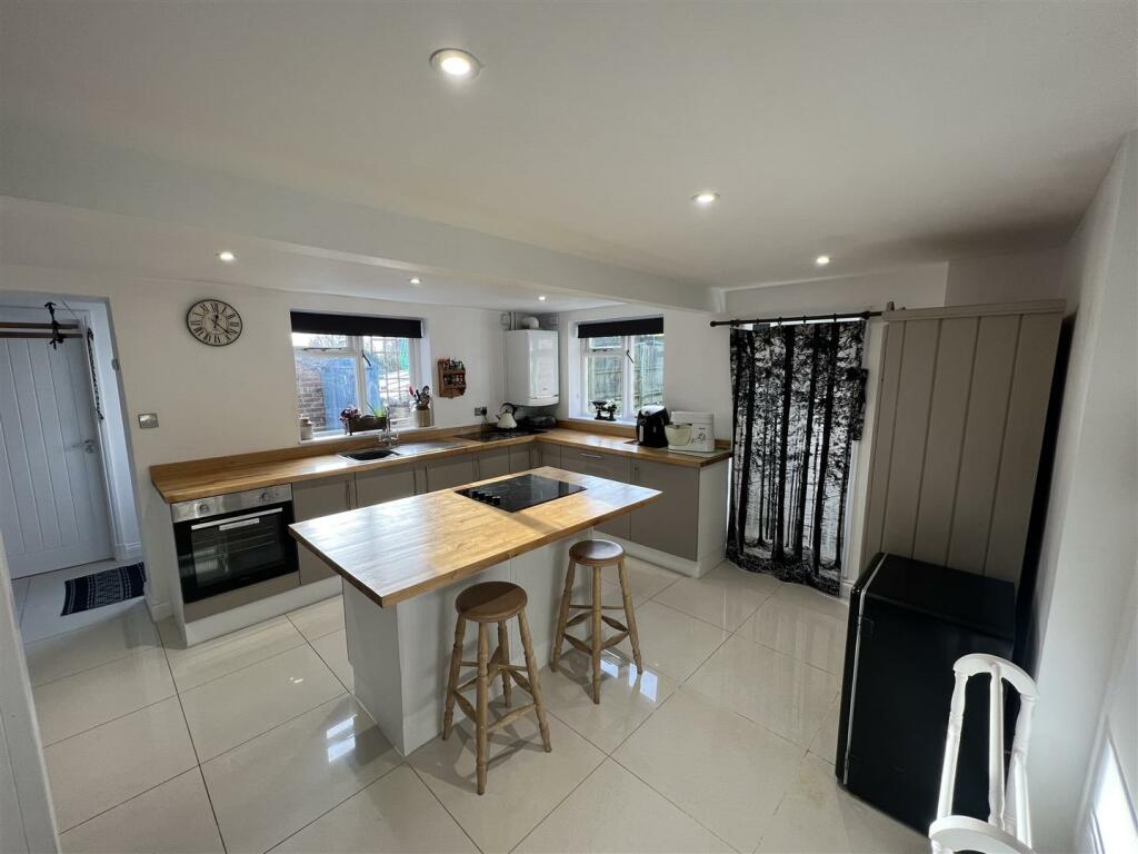Kitchen B.JPG