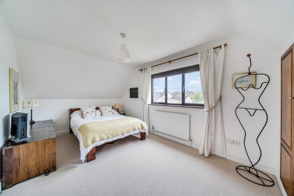 1369975-13-68f146f44624a