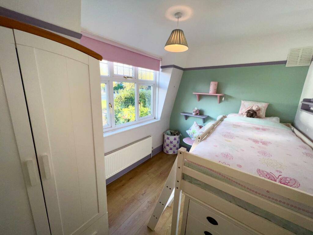 bedroom 2.jpeg