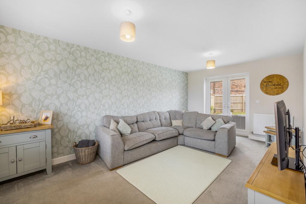 6 Sparrow Drive (Holbeach)-16