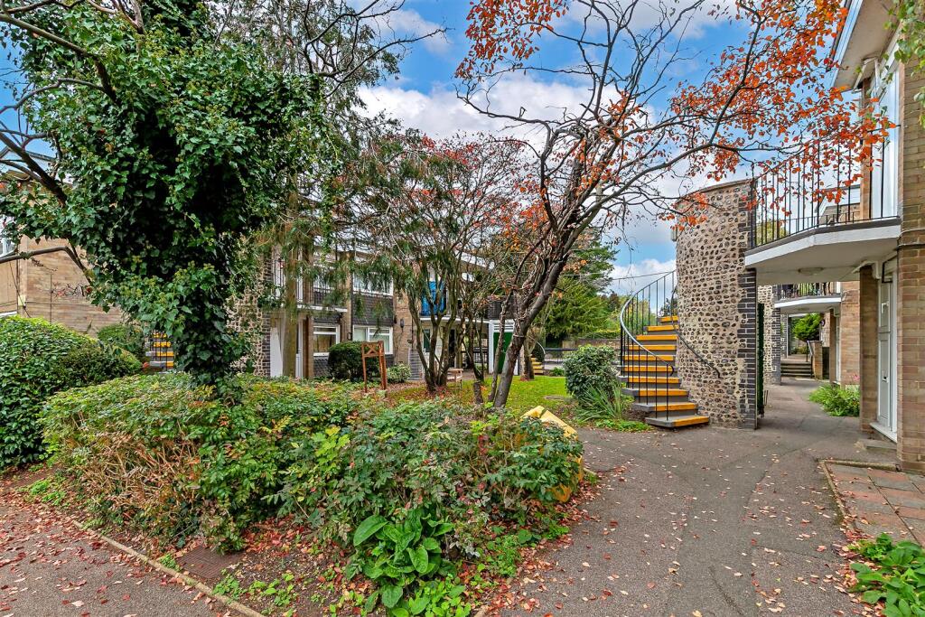 17MalthouseCourt-2.jpg