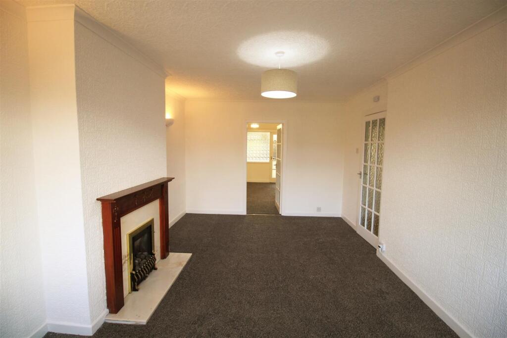 Lounge..jpg