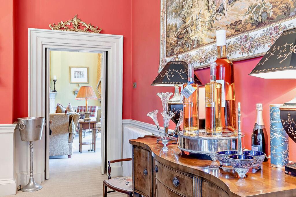 Dining Room Lifestyle