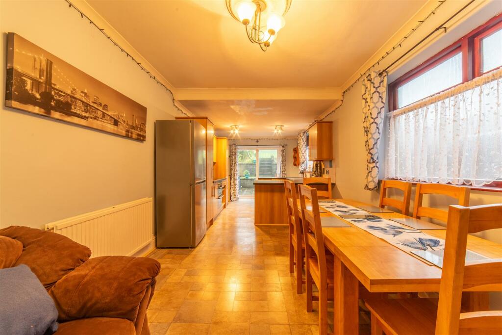 53 Sunnybank Rd-21.jpg