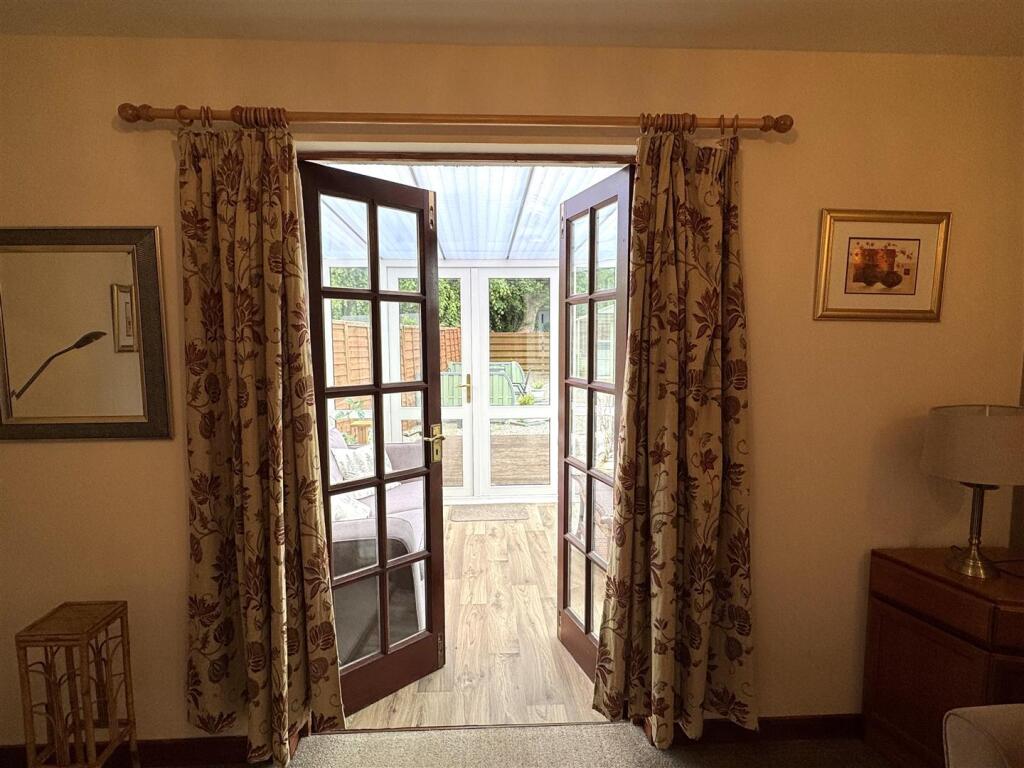 FRENCH DOORS TO CONSERVATORY.JPG