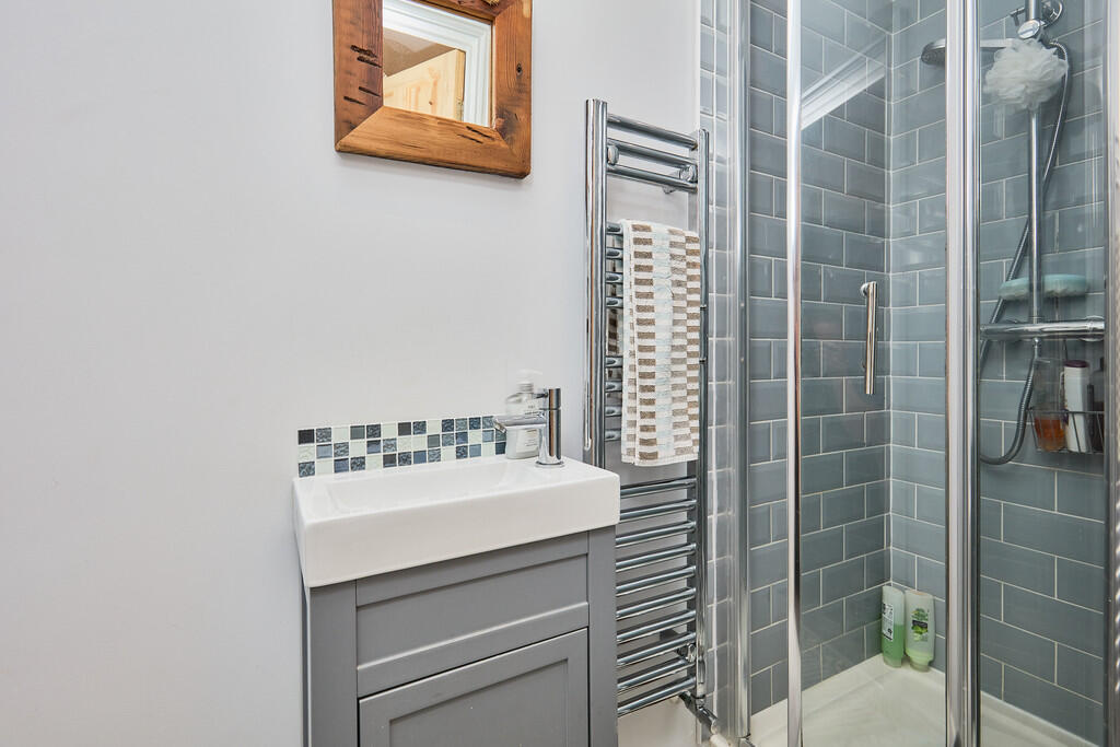 Edward Knight 202...