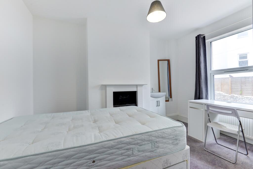 9 Upper Lewes Road Bedroom 5 (2)