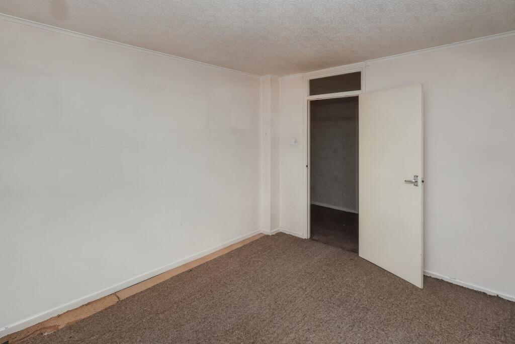 5 Victor Court, Victor Approach, Hornchurch, RM12 4XF