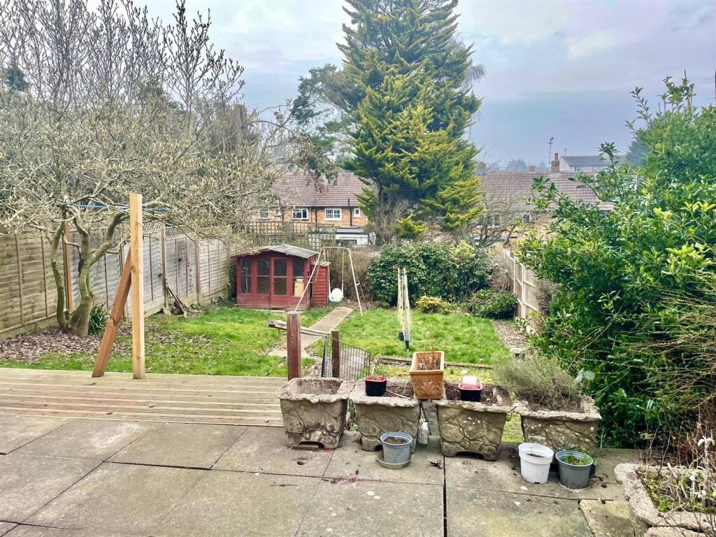 12 Kemble Close Garden.jpg