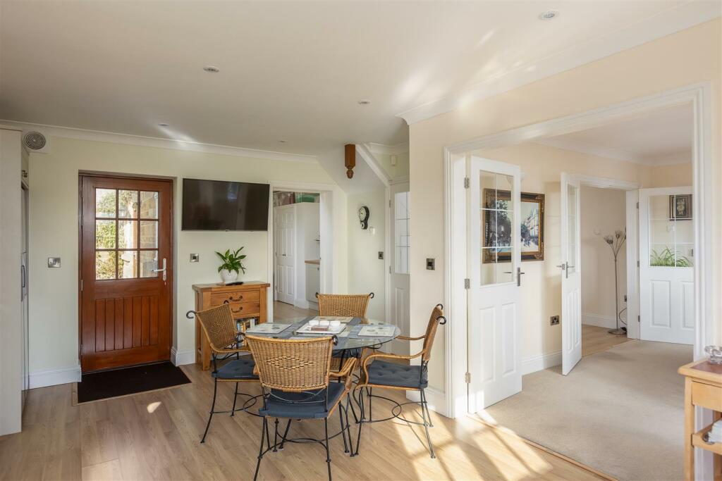 Thornton View 8 Kitchen-3.jpg