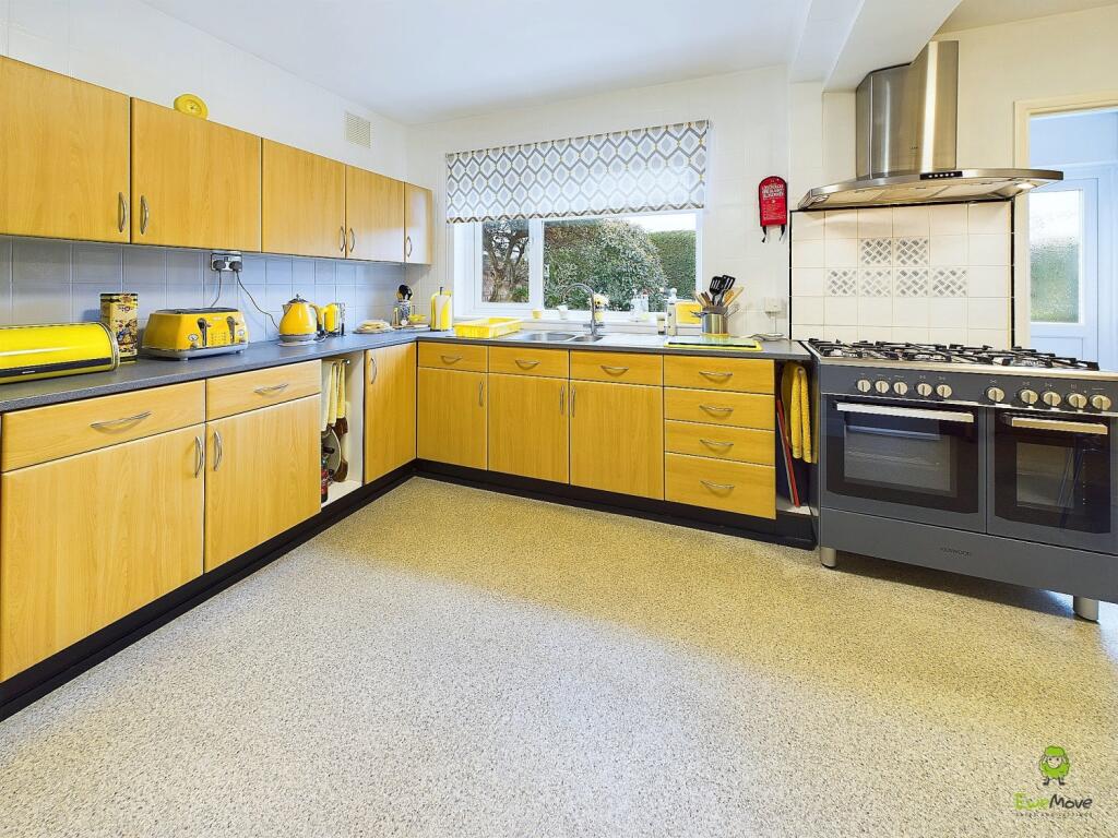 CAM04399G0-PR0029-STILL013