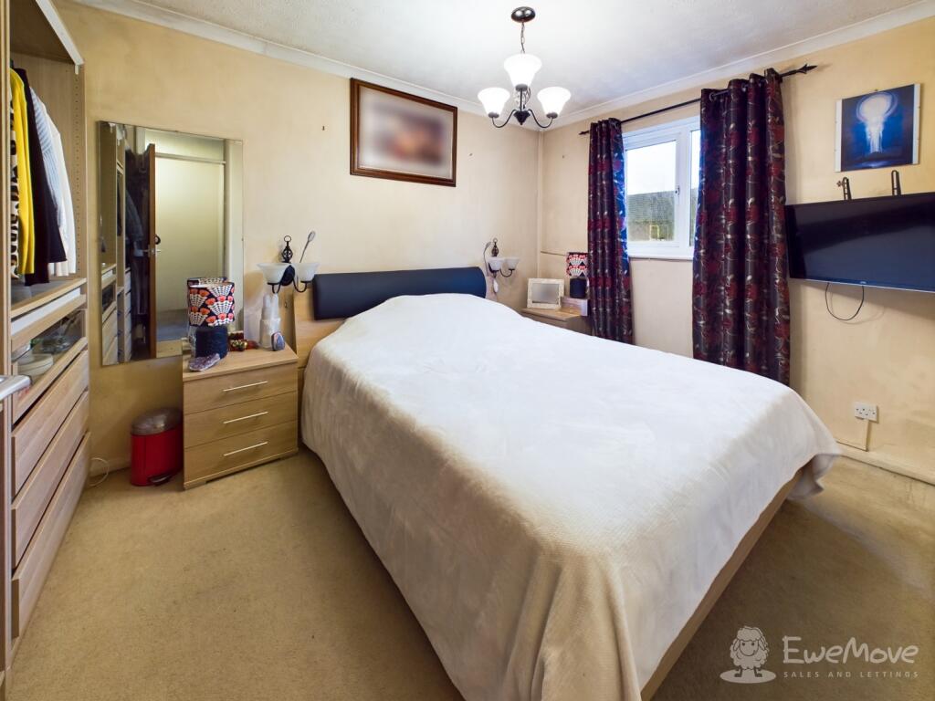 CAM03624G0-PR0099-STILL015