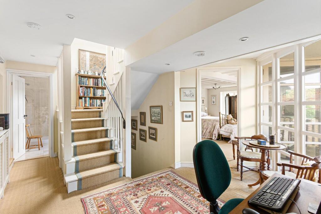 The White House-12.jpg