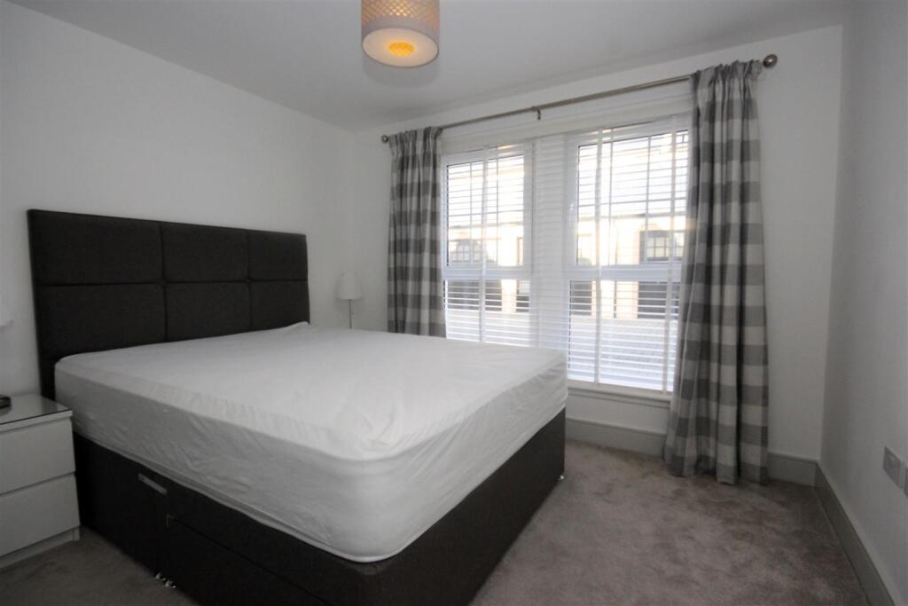 09Bedroom 2.JPG