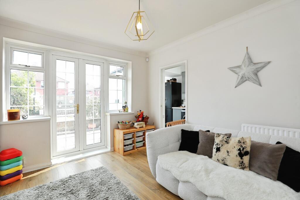 Sitting / Dining Room