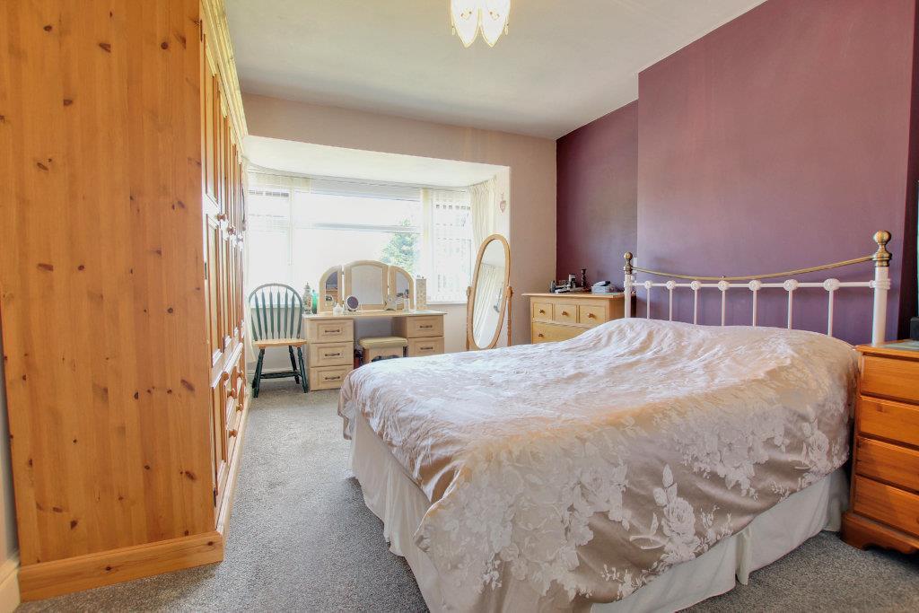 BEDROOM 2 (FRONT)