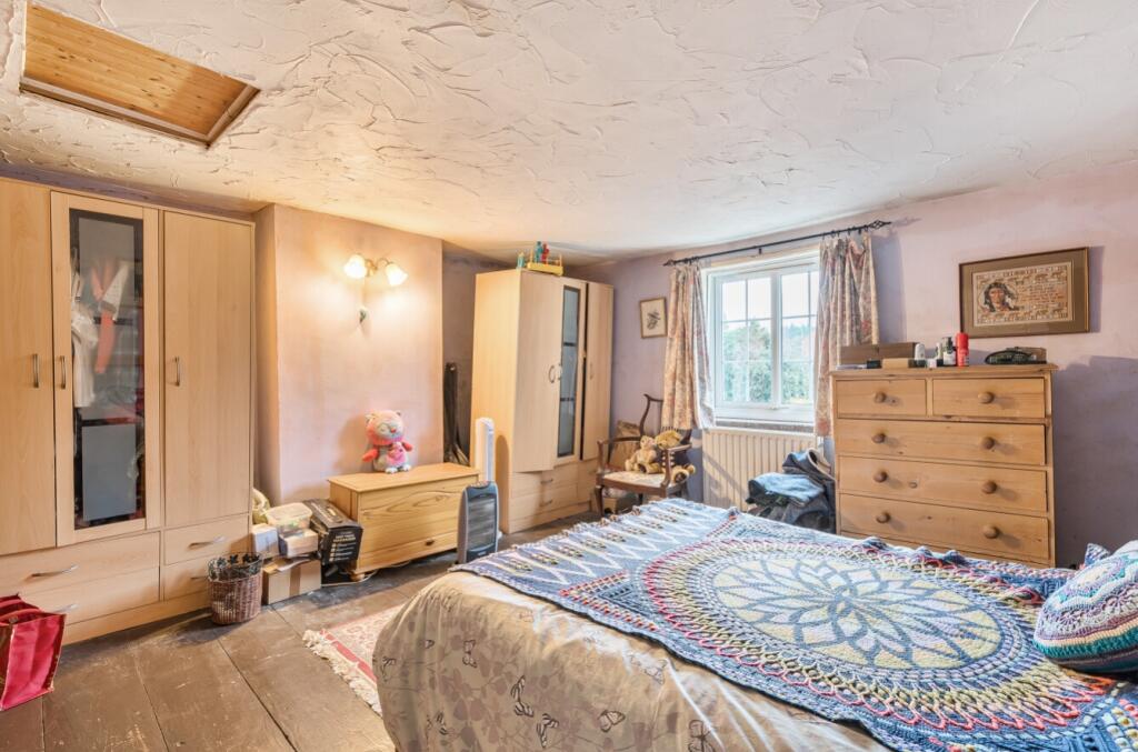 1389077-5-693c496f252ed